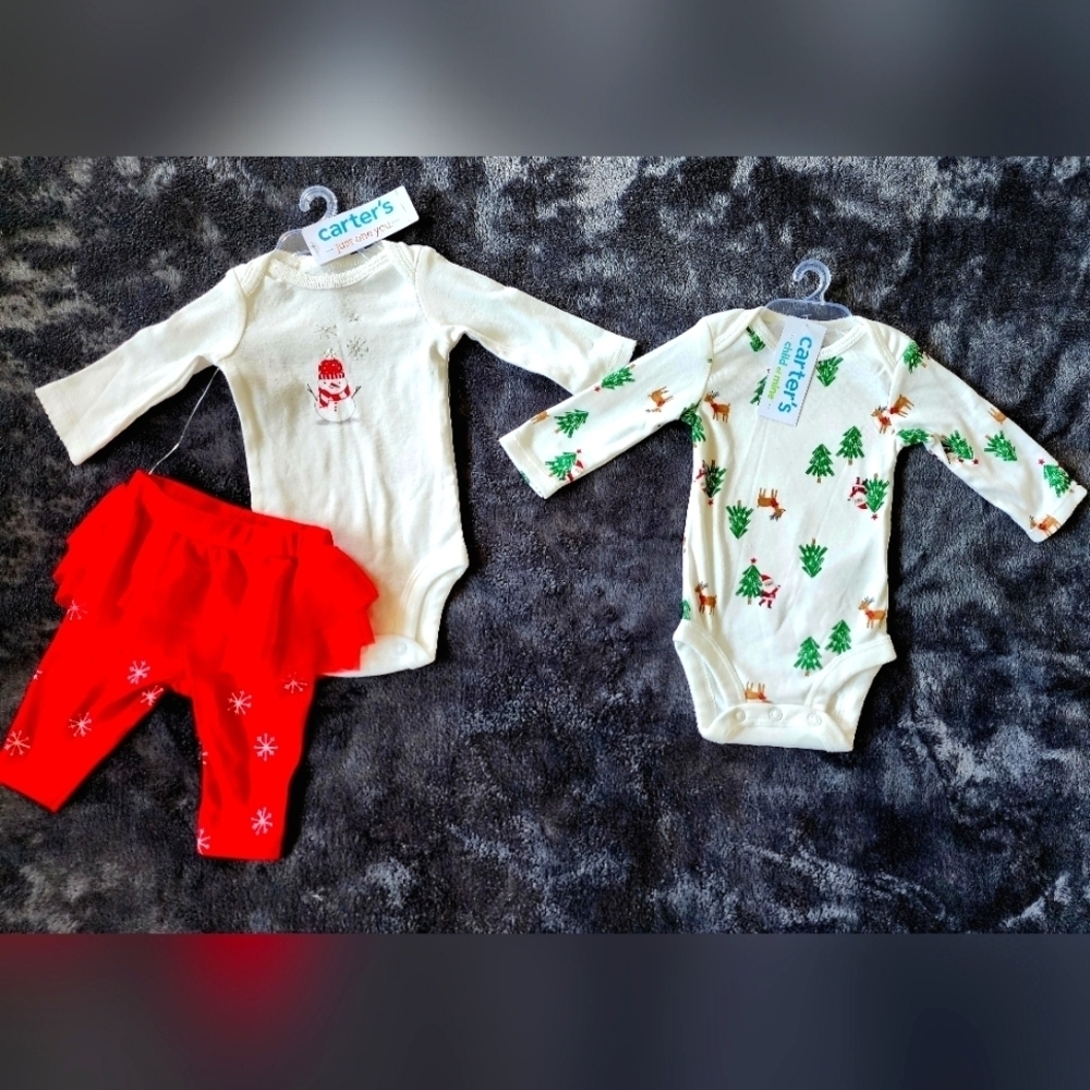 Christmas baby girl newborn outfit bundle, long sleeve oncies & tutu pants NWT